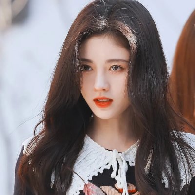 黑暗中的两个人